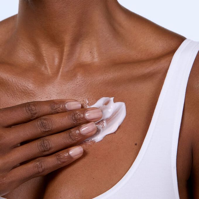 Multi Intensive Concentr&eacute; D&eacute;collet&eacute; et Cou 75 ml con harungana bio de comercio justo